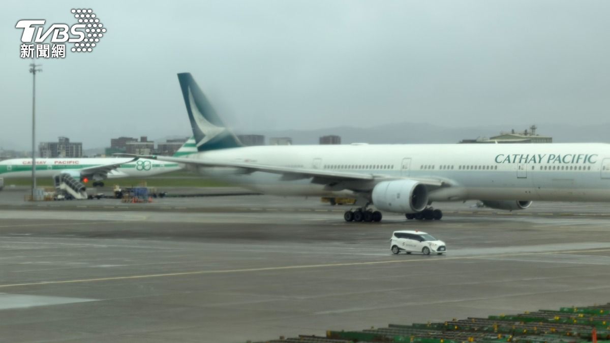 國泰新、舊塗裝飛機。（圖／陳昫蓁攝）