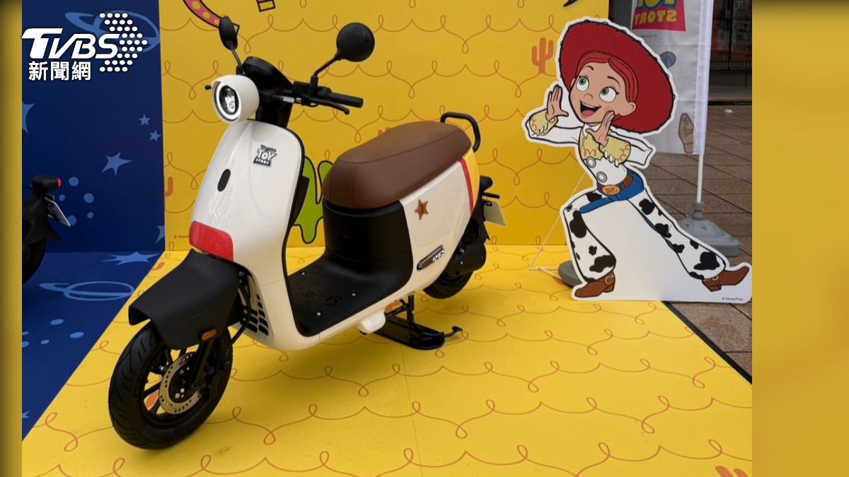 Gogoro-玩具總動員-聯名-迪士尼-電動車-電動機車-機車-巴斯光年-翠絲-優惠-安全帽