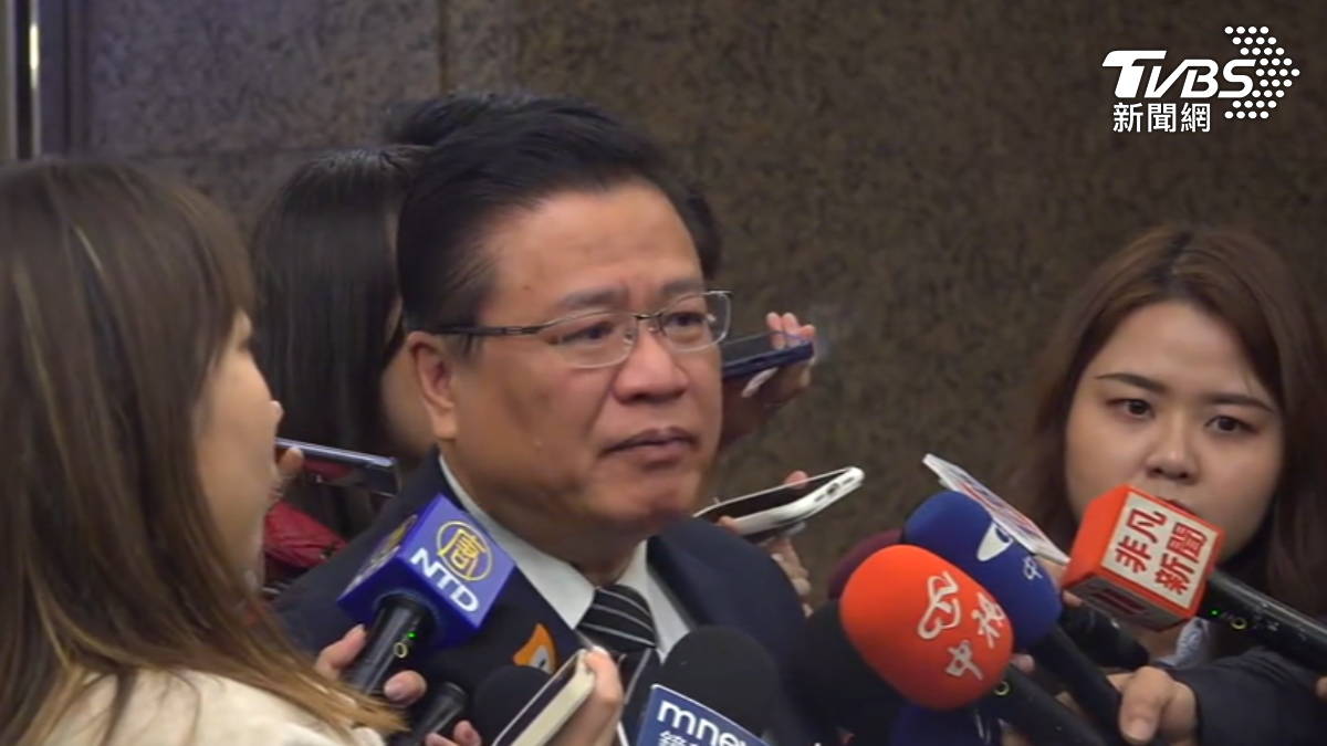 商總理事長許舒博呼籲政府應提出長期穩定的能源對策，不能只憑短期規劃。（圖／TVBS）
