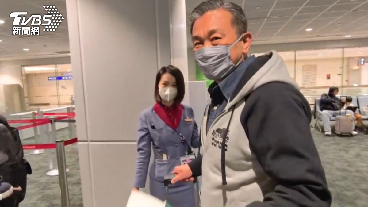 才捲桃色風波!王定宇今飛日應援WBC 微笑揮手致意