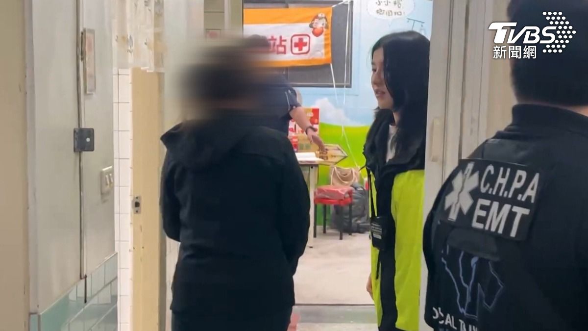 根據統計鹽水蜂炮3日截至深夜11點,受傷救護案件共有20件。(圖/TVBS)
