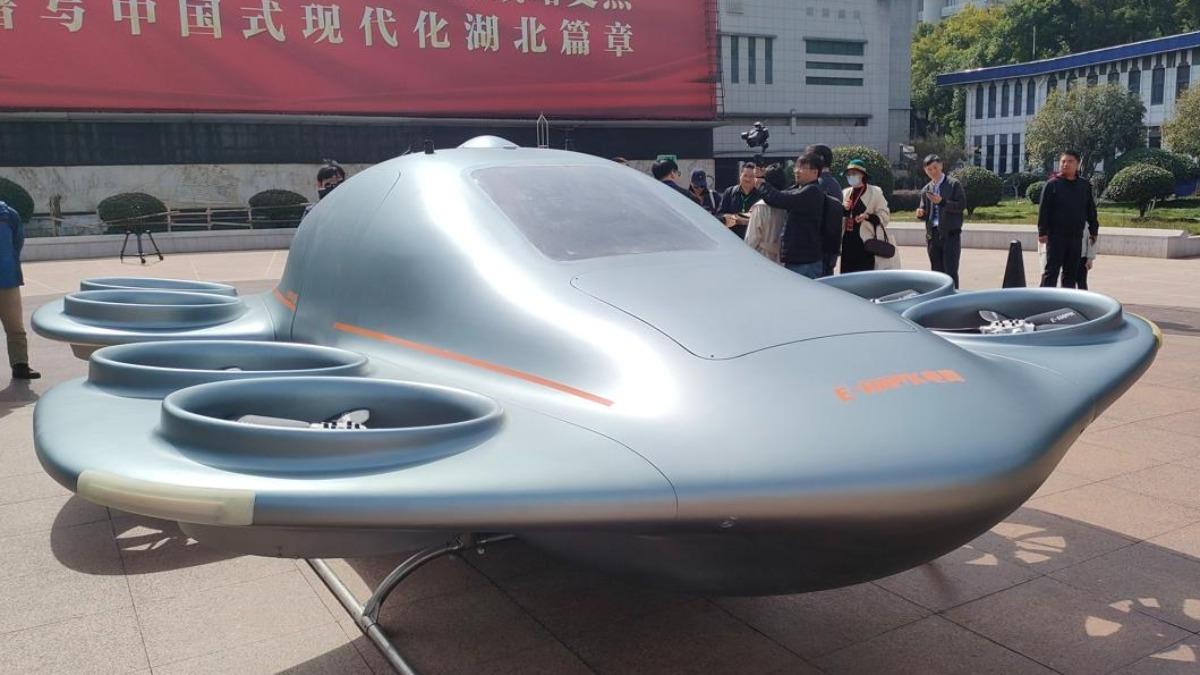 中國大陸自主研發的「電鷹飛車」可搭載4名乘客或450公斤貨物。(圖/大陸央視)