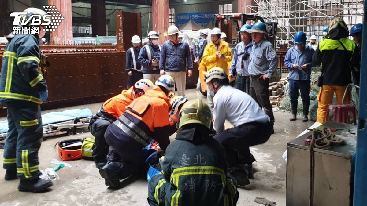 快訊/國賓大飯店改建工安意外 工人4樓墜落身亡