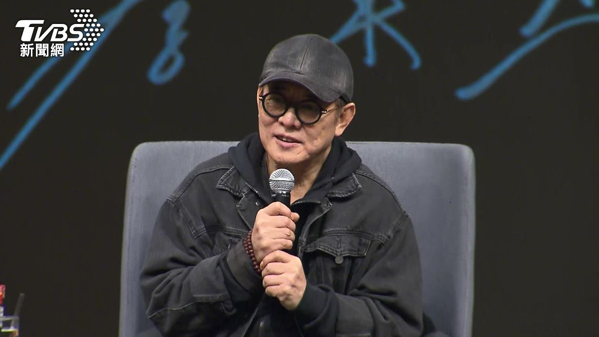 李連杰去年捲入「換心」、「全身換血回春」的謠言後,今(4)天首度來台露面出席講座。(圖/TVBS)