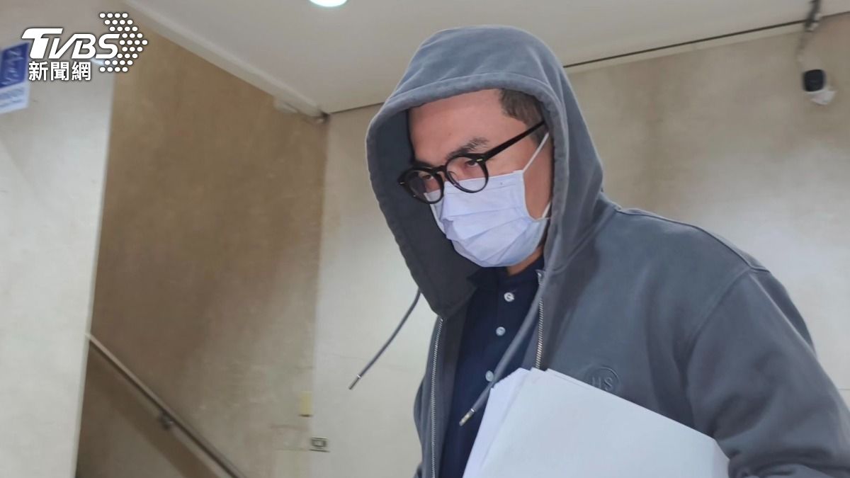 坦承洗錢犯行的被告陳韋志，在爭取交保時表示自己極度害怕續押，急於返家是因為家中的烏龜無人照料。（圖／陳冠宇攝）