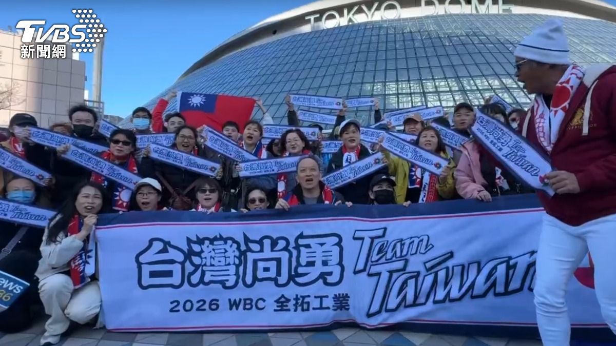 金拓工業董事長吳崇讓更帶61位員工前往應援。(圖/TVBS)