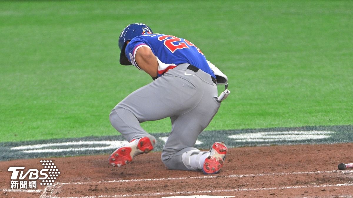 WBC／台澳戰壞消息！陳傑憲挨觸身球　表情痛苦退場