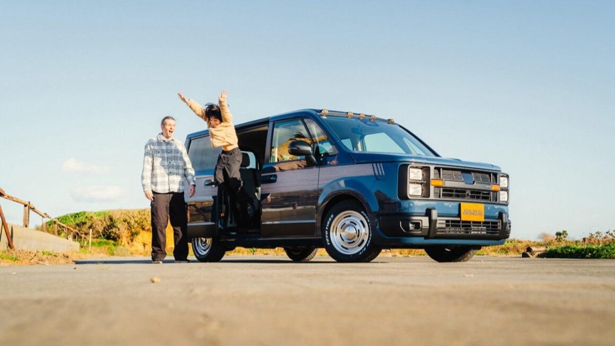 致敬美式廂型車!Honda七人座MPV改裝復古風 帥氣指數破表
