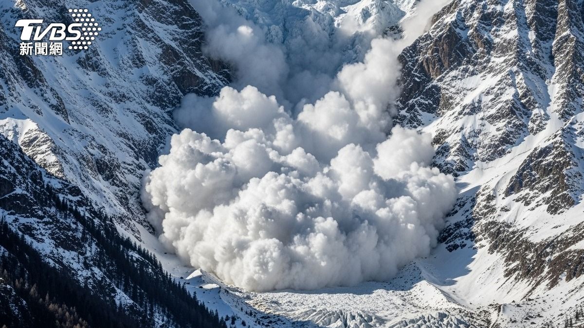 台灣15人赴北海道登山!4旬男「遇雪崩」遭掩埋 緊急送醫