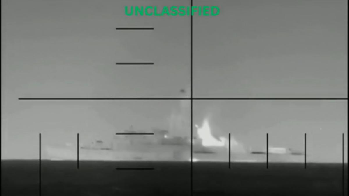 美軍潛艦發射MK48魚雷擊沉伊朗軍艦,創下二戰後首例。(圖/美國國防部)