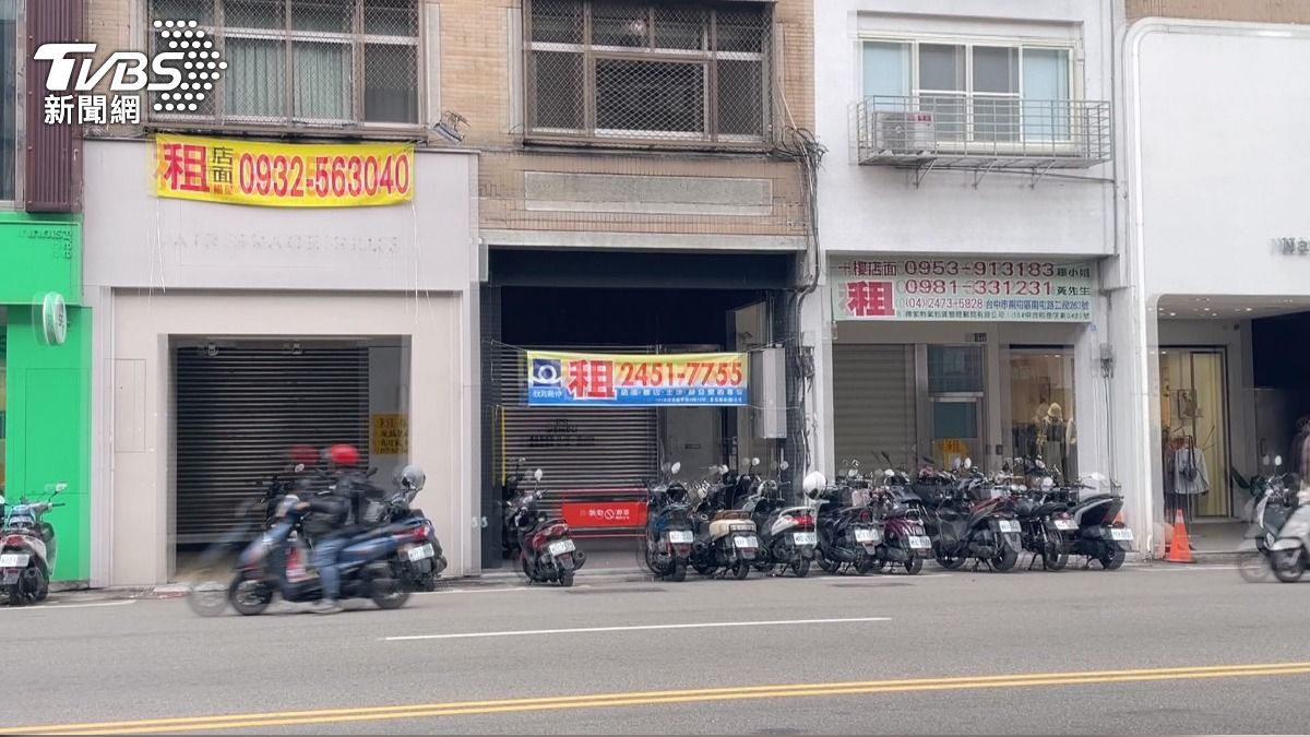觀光客結構變了！逢甲福星路百米逾10店招租　店家嘆：生意差。(圖／TVBS)