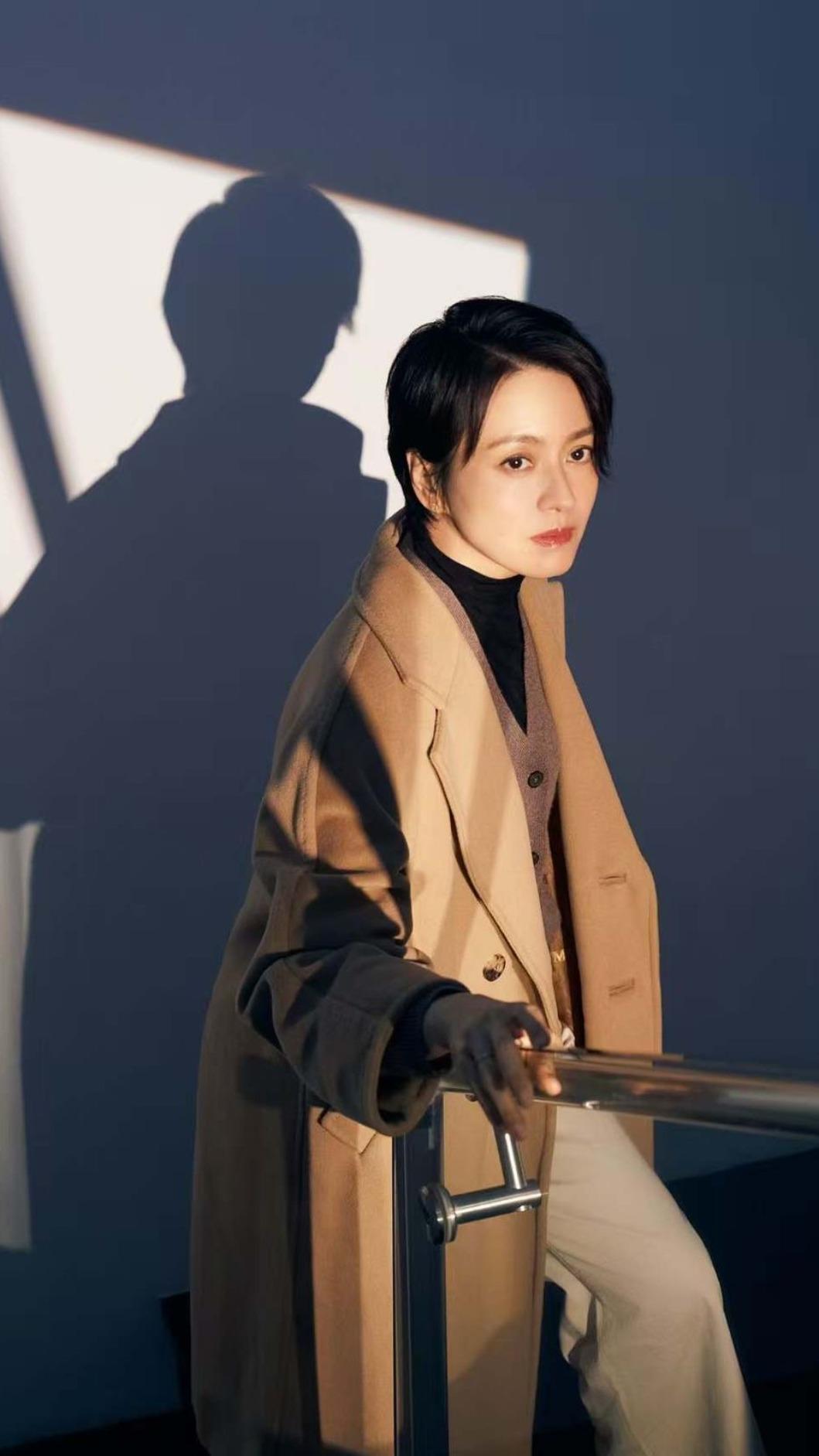 梁詠琪大讚故事真實又揪心,很期待詮釋女主角「金智英」。(圖/得意智文創提供)
