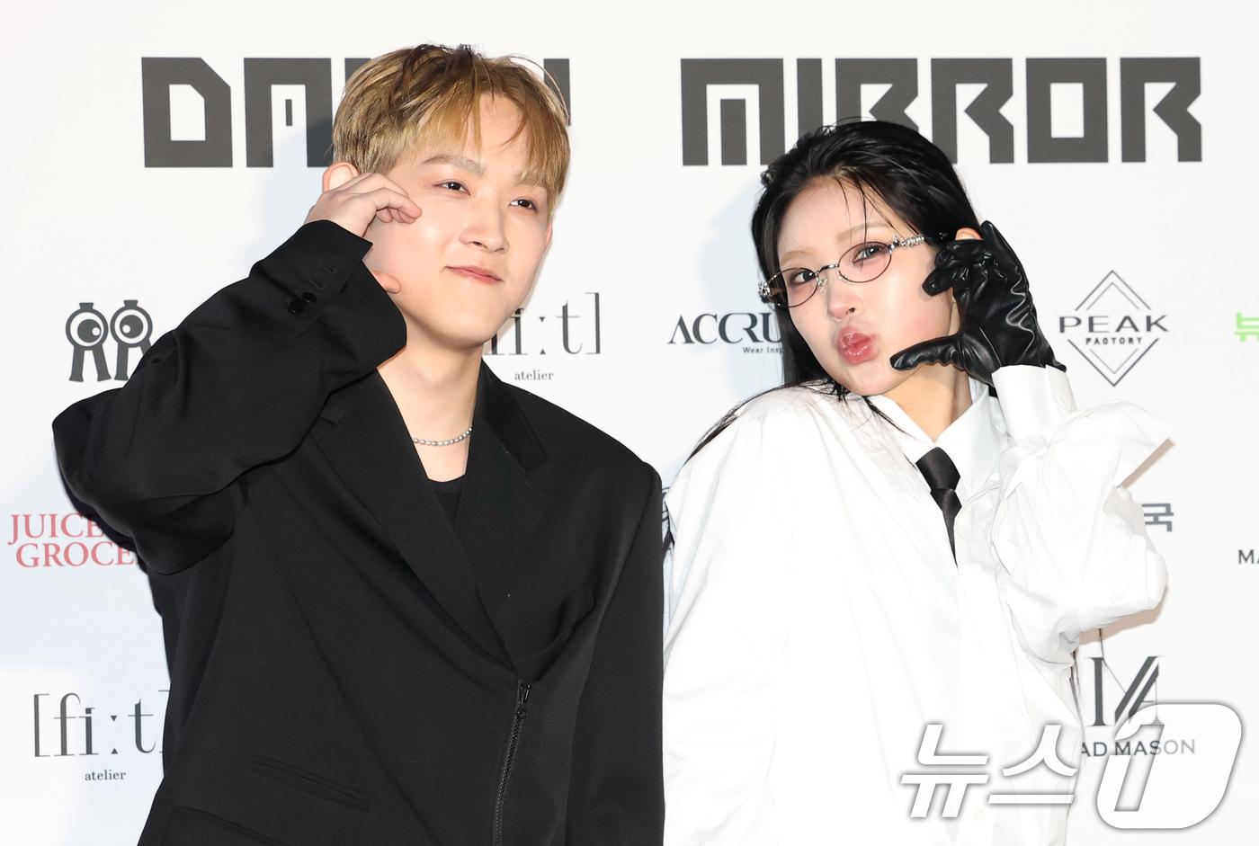 崔真實的兒子崔煥熙（左）、女兒崔俊熙也曾在演藝圈活動。（圖／news1提供）