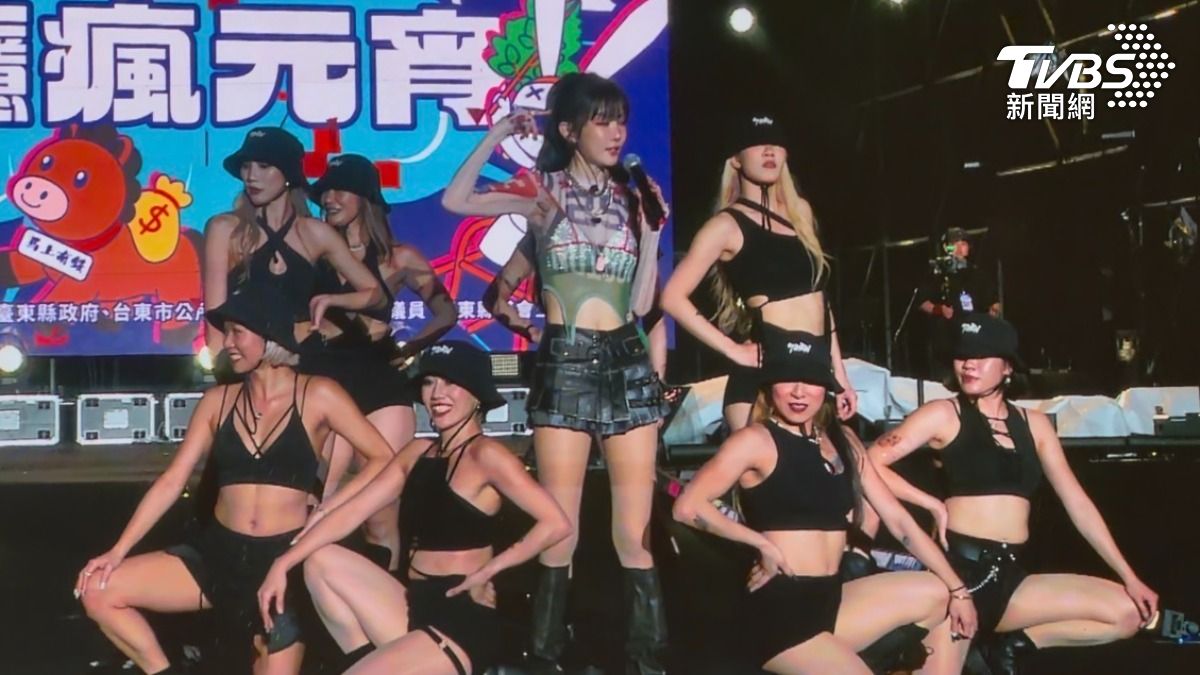 台東子弟豪擲千萬打造元宵新高度 謝金燕丟娃娃嗨翻天