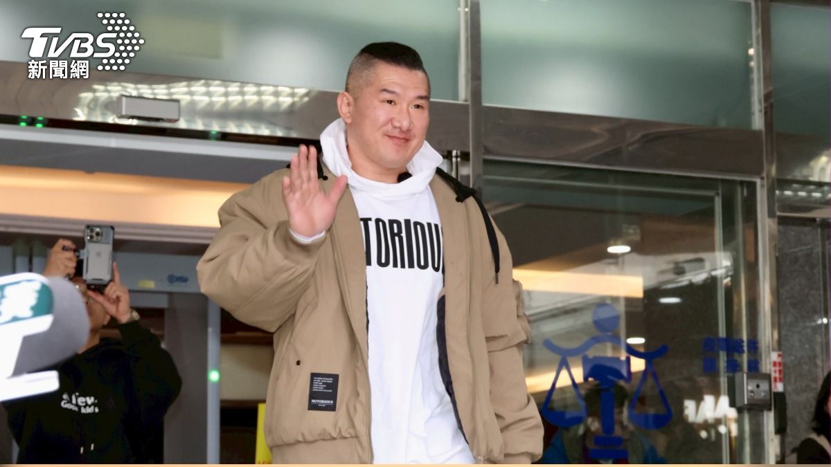 快訊／直播喊「斬賴清德狗頭」！館長今首度出庭　2分鐘結束不認罪