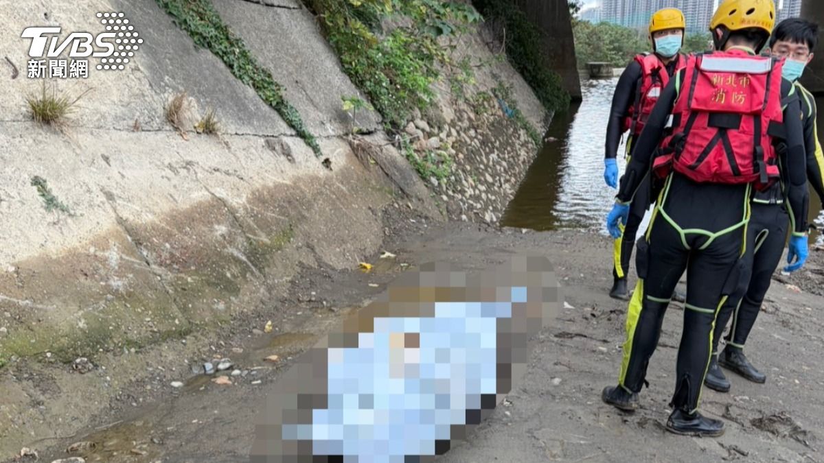 快訊／碧潭西岸驚見男浮屍　疑落水多天腫脹難以辨認身分