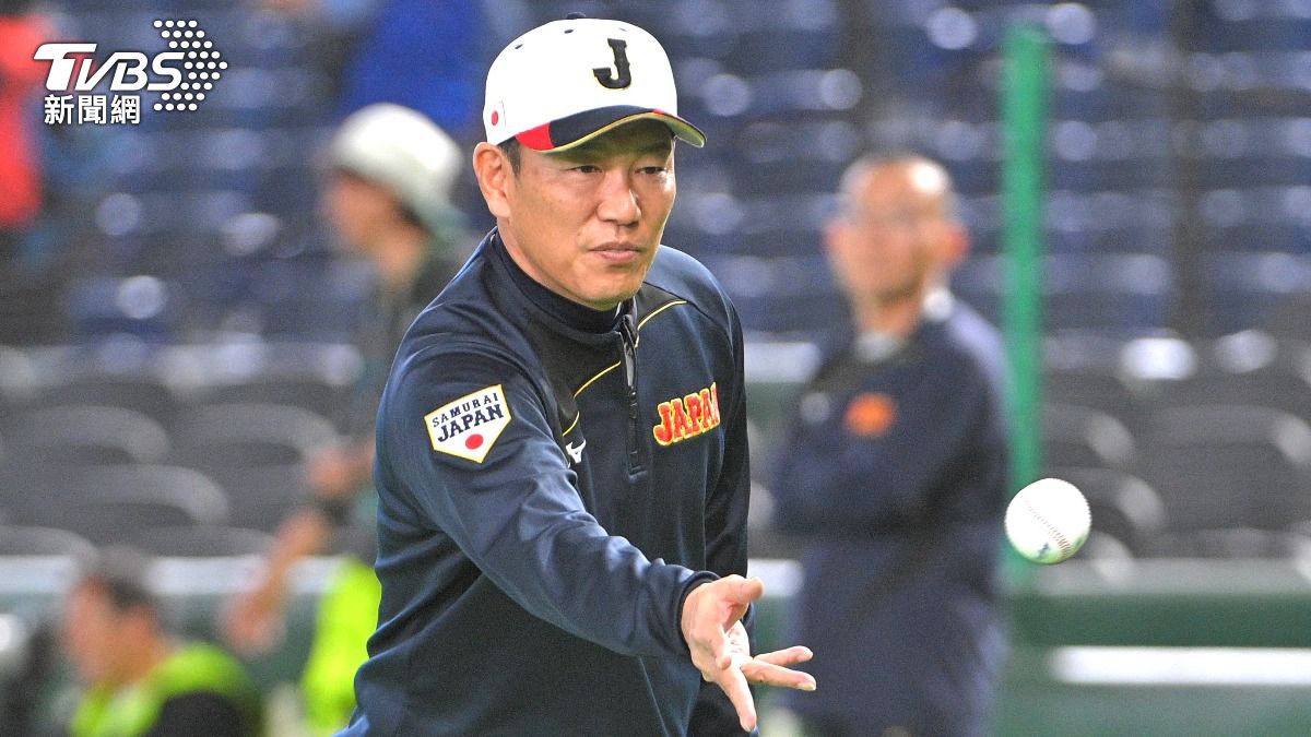 日本監督井端弘和對於日本隊的慶祝手勢表示，希望未來選手們能放開一點去做。（圖／胡瑞麒攝）