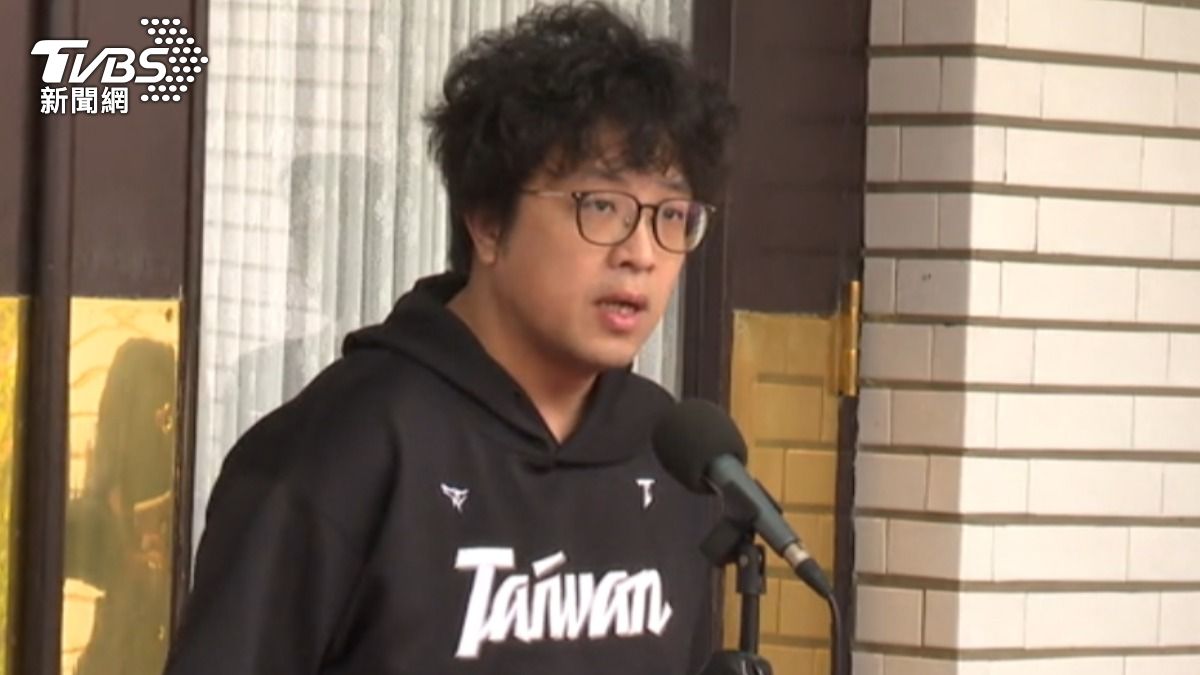 沈伯洋稱「青鳥價值觀不盡同民進黨」惹議。(圖/TVBS)