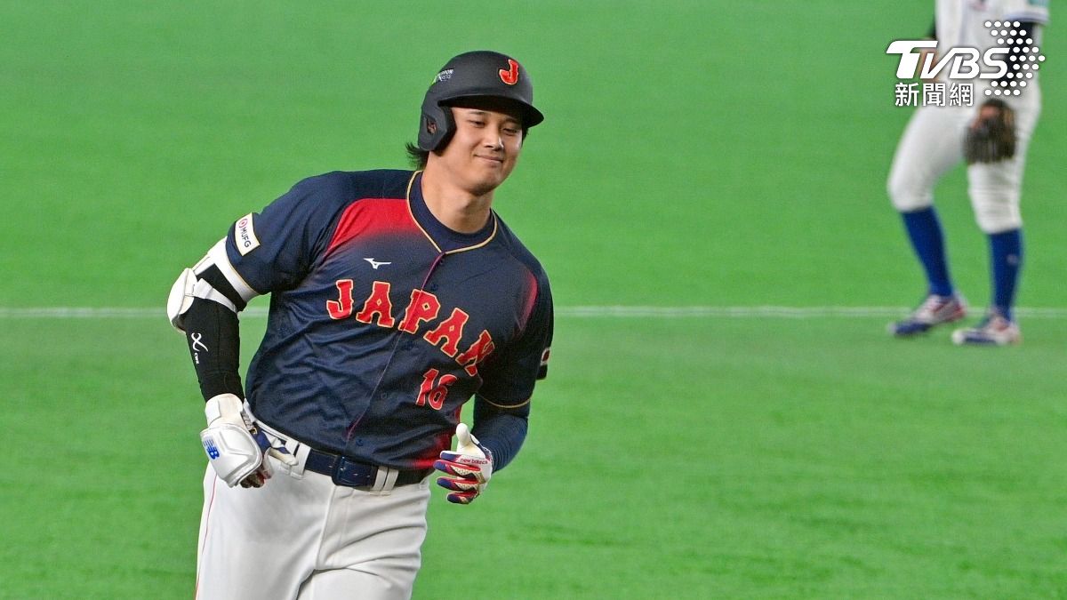 WBC/大谷翔平賽前遇王貞治!「1舉動」獲網狂讚:畫面太珍貴