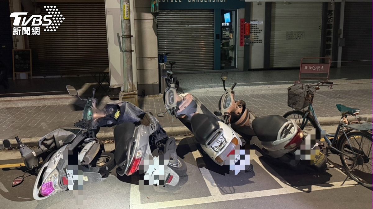台中醉男深夜暴走!沿路推倒36機車 辯稱:不記得