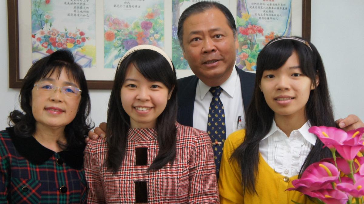 陳光復最新病況曝!「會睜眼、手腳有反應」 2女兒留職停薪守護爸爸