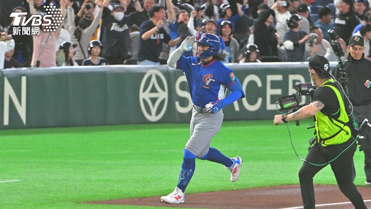 WBC/全壘打連發!費仔連2場開轟 「國防部長」洲際到東京3轟名場面