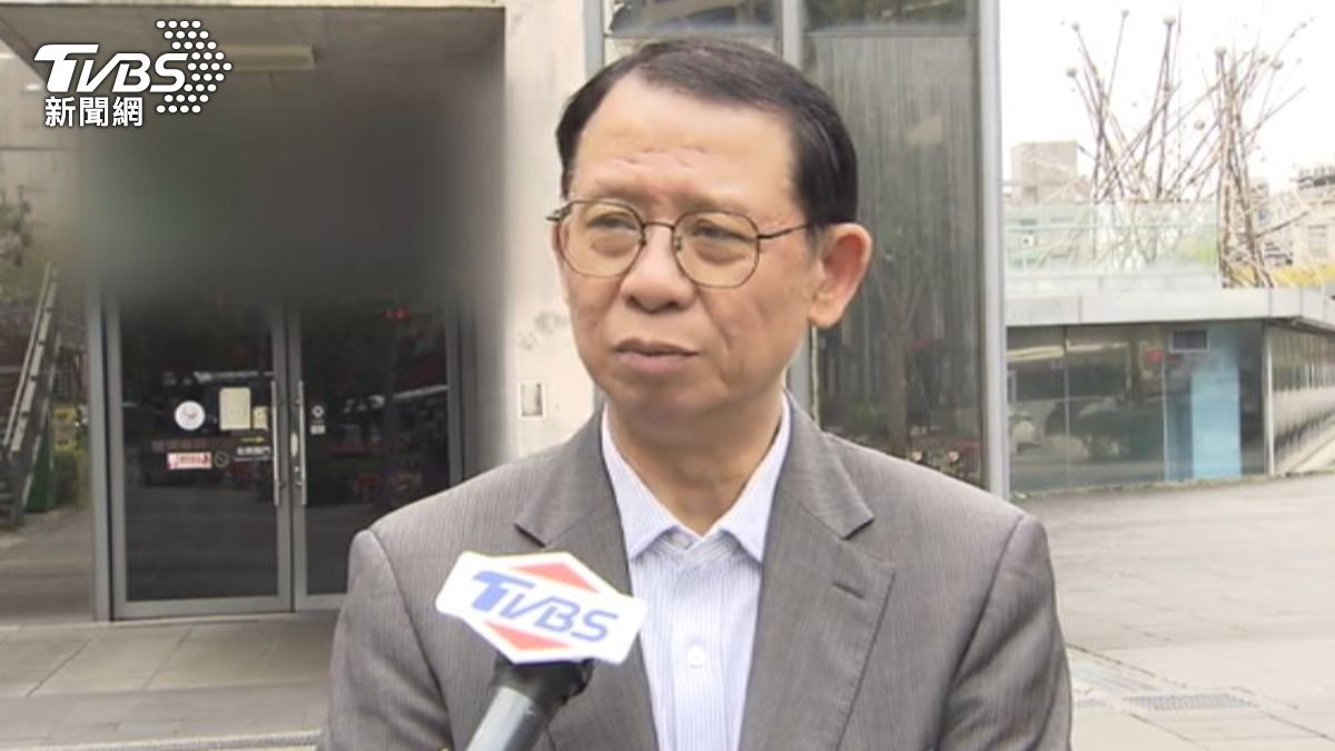 台灣大學政治系副教授陳世民。（圖／TVBS）