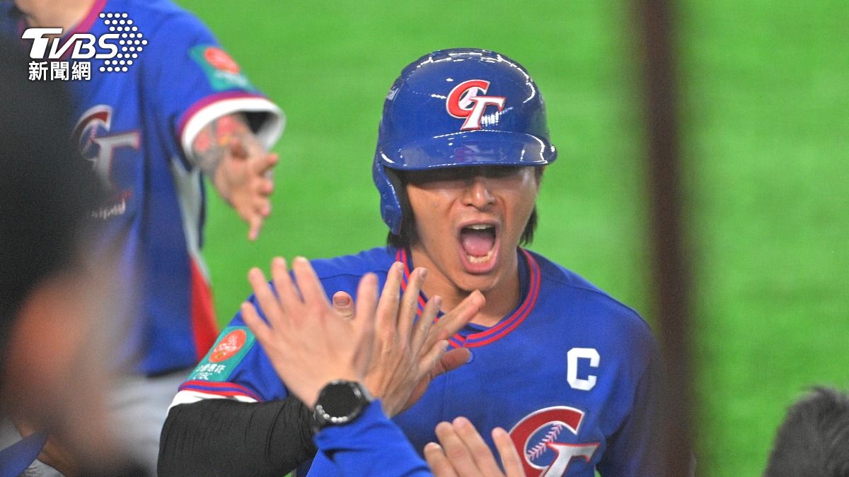 WBC/中華隊抗韓成功寫歷史!陳傑憲淚謝球迷:小小台灣也有實力