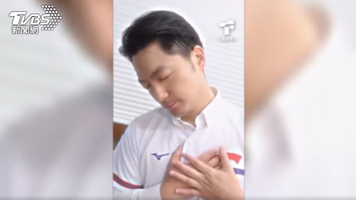 影音／挑戰海豹舞！　蔣萬安模仿金宣虎「歪頭眨眼」