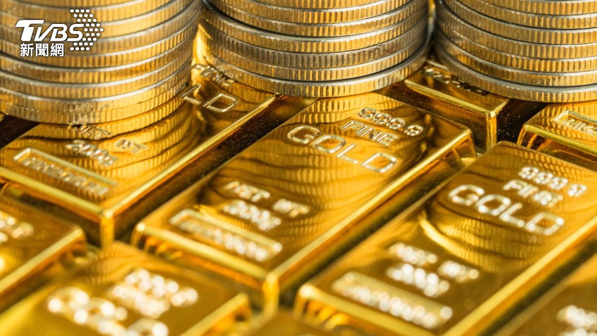 黃金大怒神!2原因金價崩跌破5050美元 分析師:更大回檔在後頭