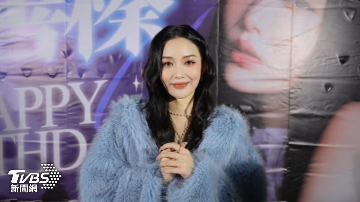 HUR+利善榛過生日,粉絲集資打造專屬舞台。(圖/TVBS)