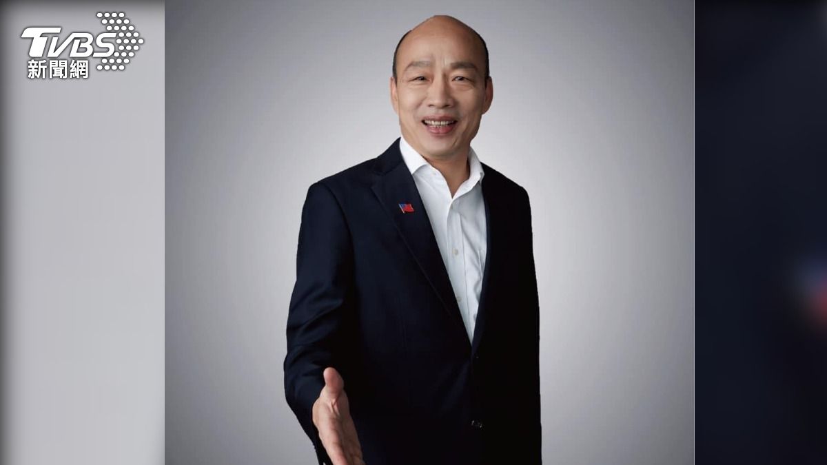 韓國瑜臉書幽默發文，稱台韓大戰當天許多球迷都希望他暫時改名。（圖／韓國瑜臉書）