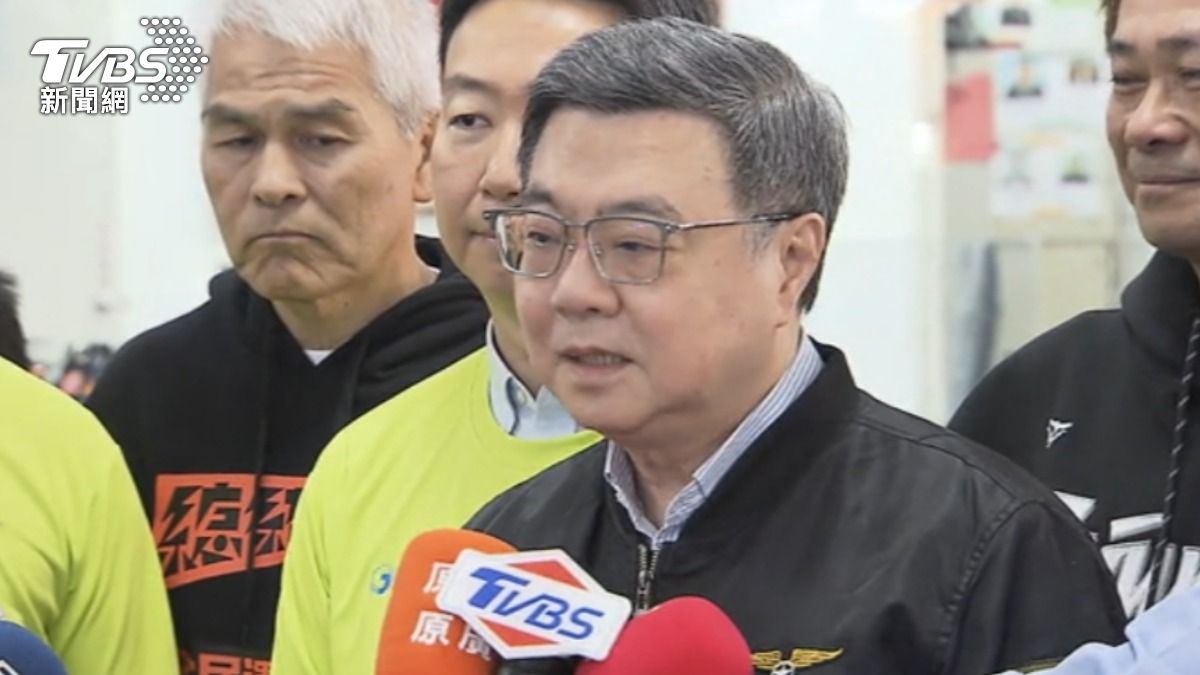 新黨追卓榮泰自費包機帳單 告發「3罪名」籲比照柯P羈押1年