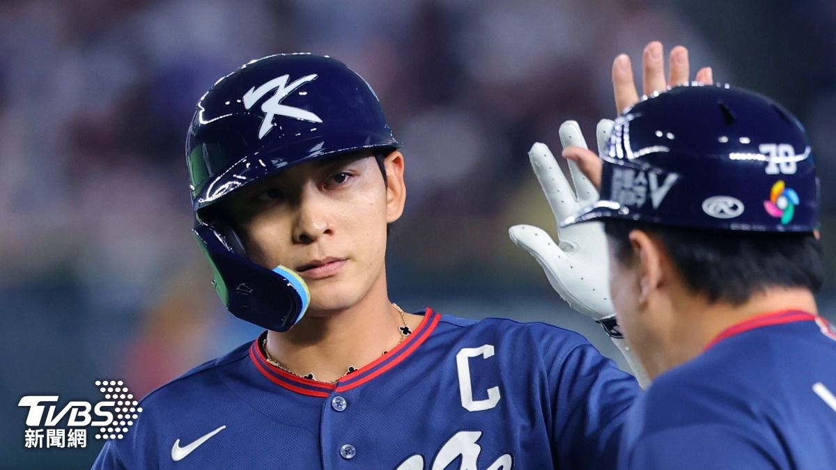 WBC/9下滑接美技救韓國!李政厚:我每場都戴「黑幸運草項鍊」