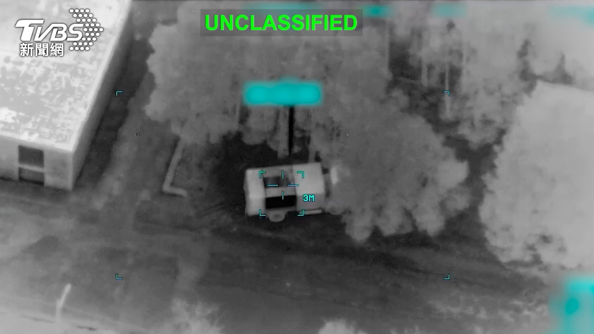 美軍公佈摧毀伊朗飛彈發射器畫面（圖／X @ CENTCOM）