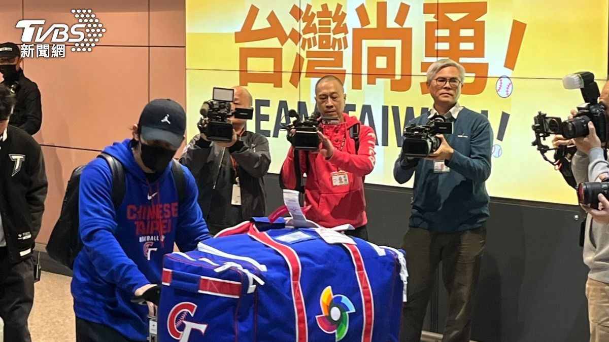 台灣隊長陳傑憲今(11)凌晨凱旋歸國。(圖/TVBS)