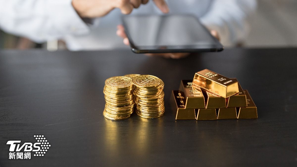黃金價格在11日的亞洲早盤交易中小幅上漲。(示意圖/達志影像shutterstock)