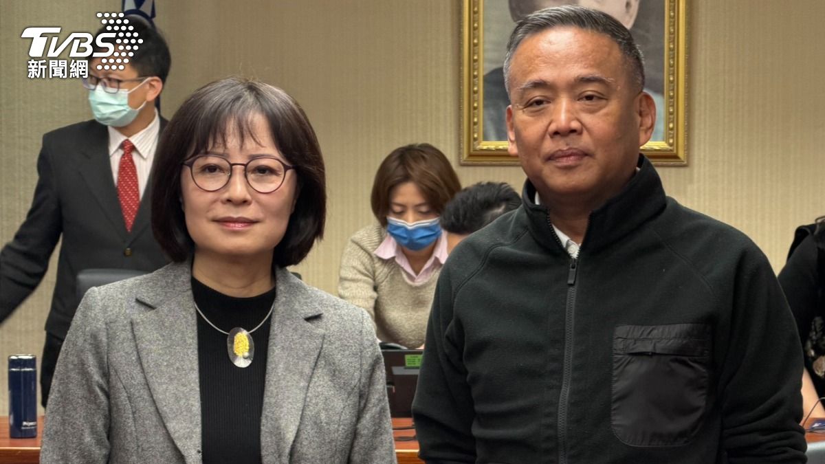 綠委林月琴、藍委盧縣一。(圖/林茜妤攝)