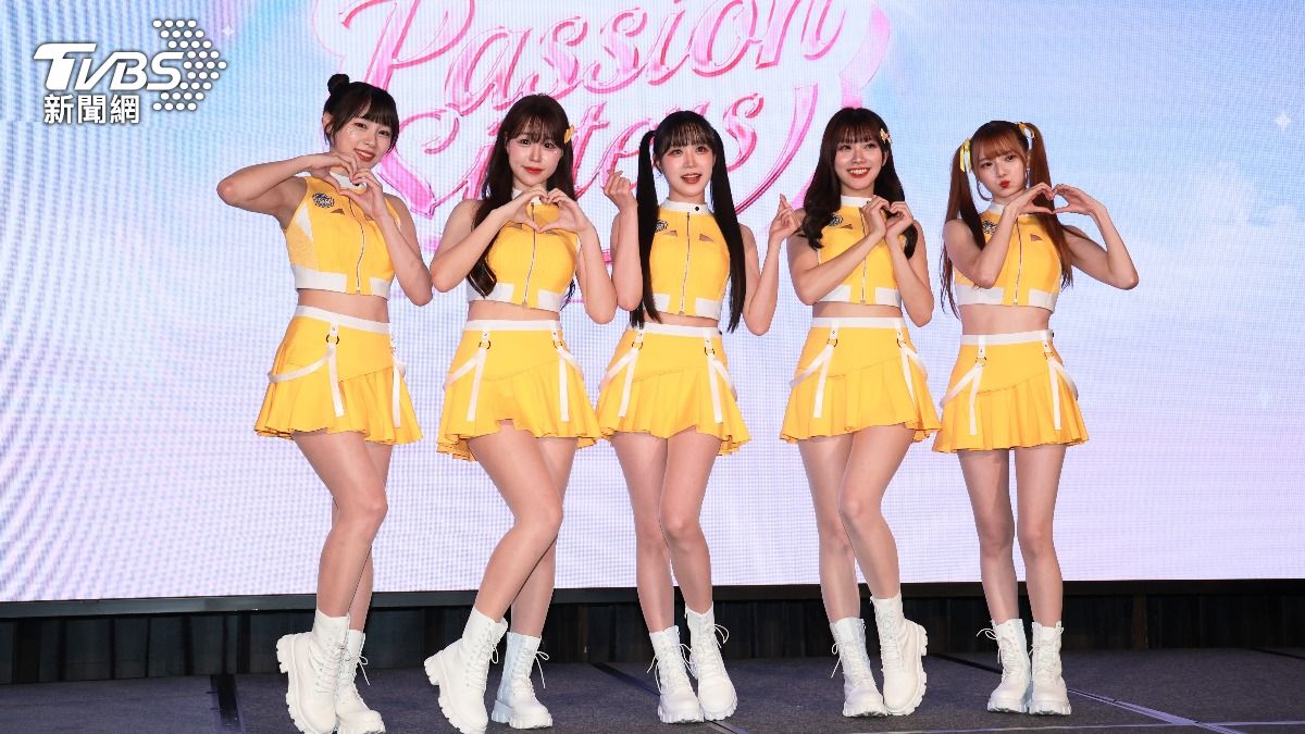 PS女孩外援陣容,有韓籍女孩JJUBI、金渡兒、邊荷律、港籍女孩小迪與日籍女孩菊池桃子。(圖/趙世平攝)
