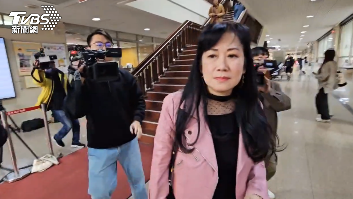 蕭大陸舊愛戰現任 張金鳳庭上喊冤:被侯怡君嗆「小三」才反擊