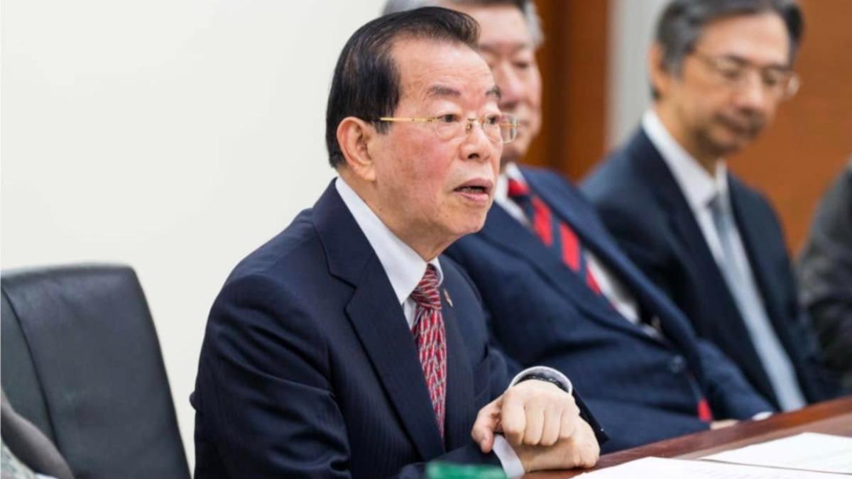 總統府資政謝長廷曾以台灣維新基金會名義訪中會見中共國務委員戴秉國。(圖/翻攝自謝長廷臉書)