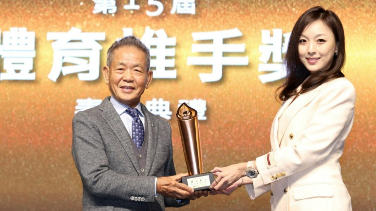 愛爾麗集團執行長劉怡萱(右)被譽為地表最強小三。（圖／翻攝自愛爾麗官網）