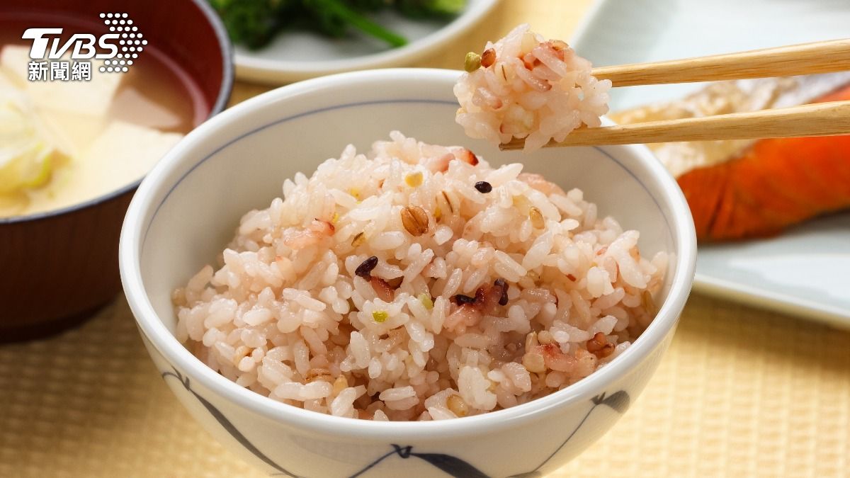 海恩會將雜糧飯或糙米等這類優質碳水當作主食。（示意圖／shutterstock達志影像）