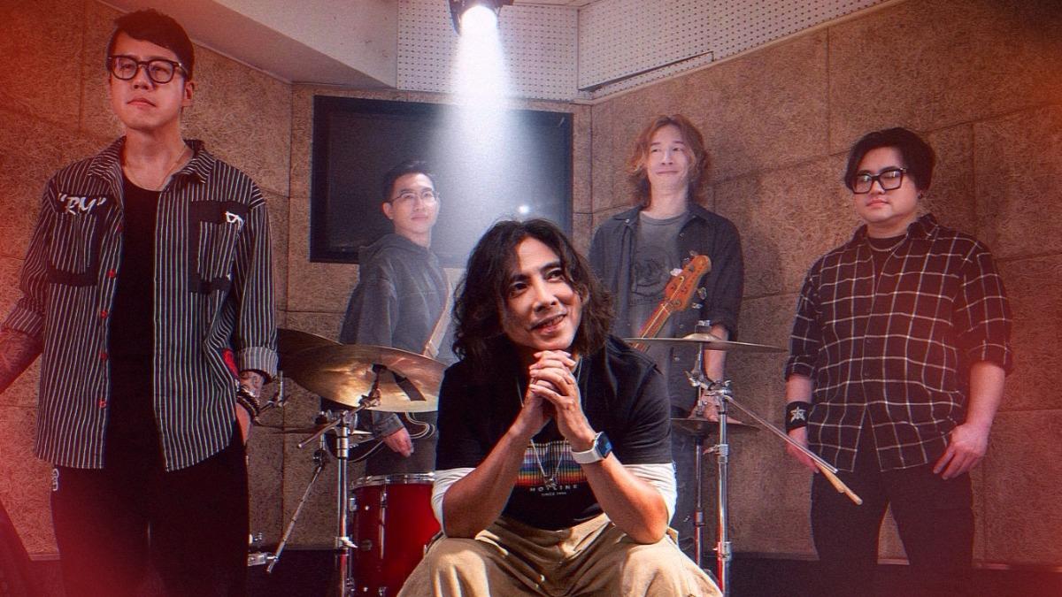 浮花樂隊也重新演繹郭子的經典作品〈春光〉與〈偷心〉。（圖／浮花樂隊提供）