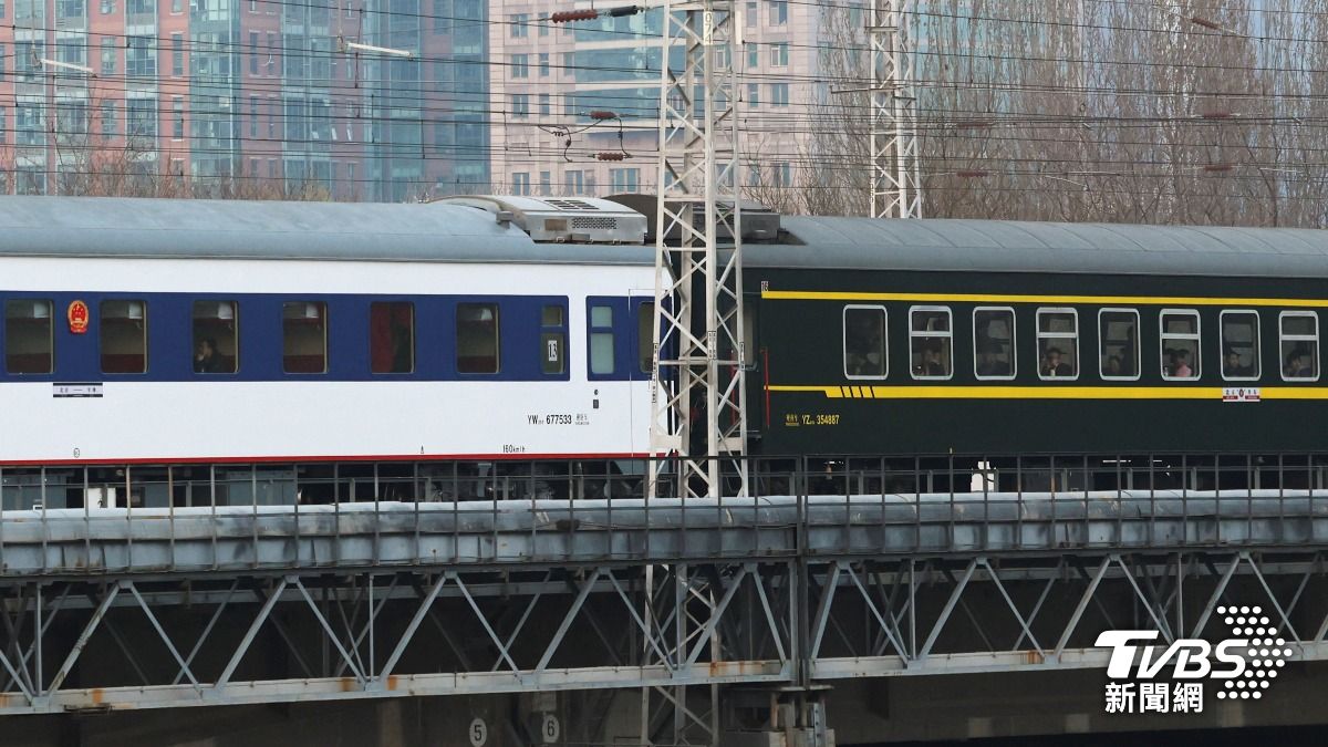 中國與北韓時格多年重啟跨境列車運行。（圖／達志影像路透社）