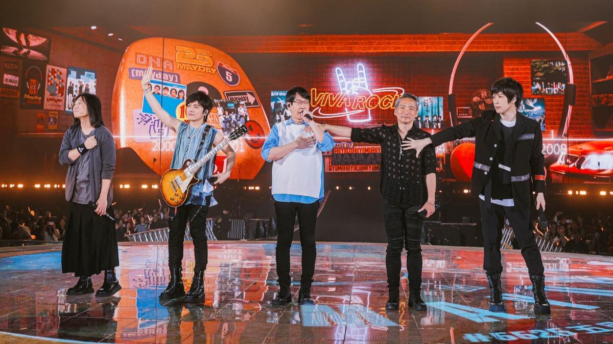 五月天將324場次改為彩排特別場,將帶來40分鐘的演出。(圖/翻攝自相信音樂臉書)