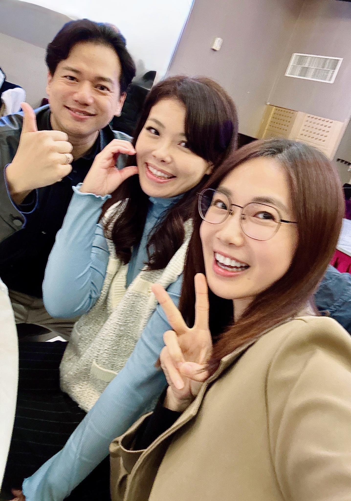 楊寶楨貼出與新竹市長高虹安與副市長邱臣遠合照。(圖/翻攝自楊寶楨臉書)