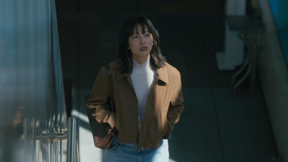 王渝萱飾演〈人去樓空〉、〈生份的你〉MV女主角。（圖／明天的歌有限公司提供）
