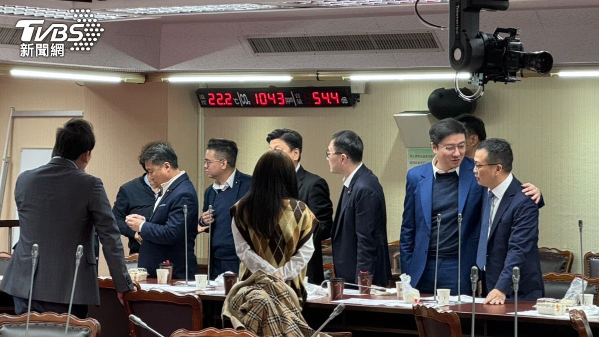 國民黨立委們上午開黨團大會。(圖/陳怡潔攝)