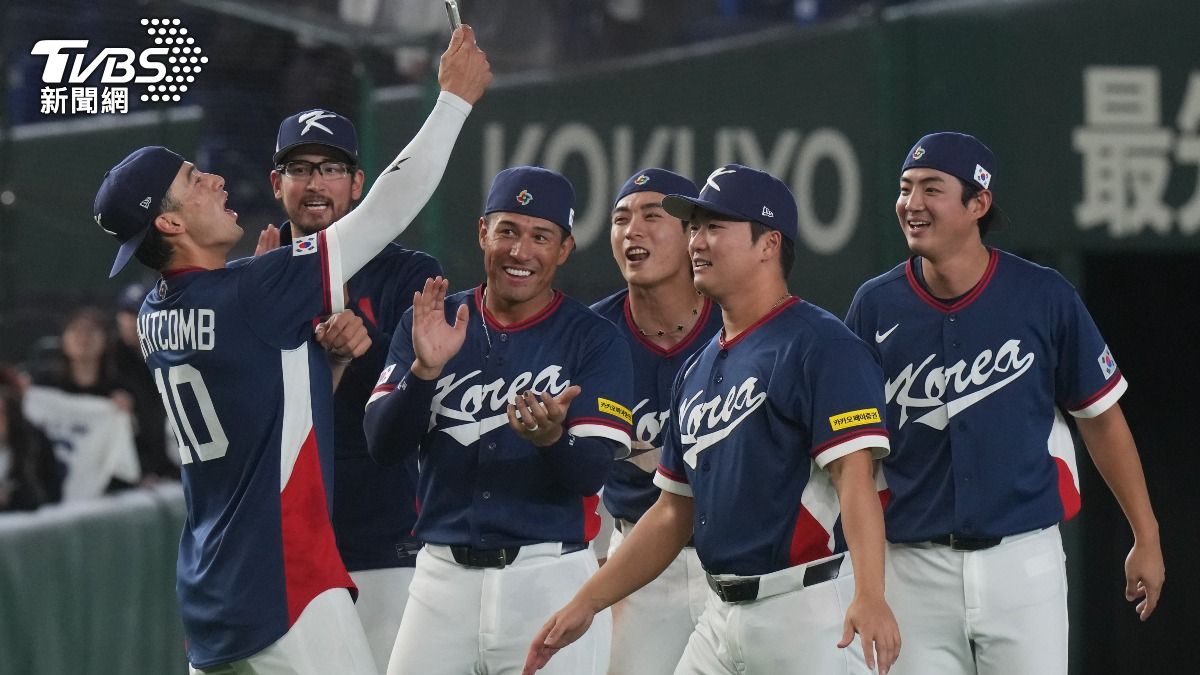 韓國隊晉級WBC八強，包機抵達邁阿密，左投孫柱永卻因傷退賽。（圖／達志影像美聯社）